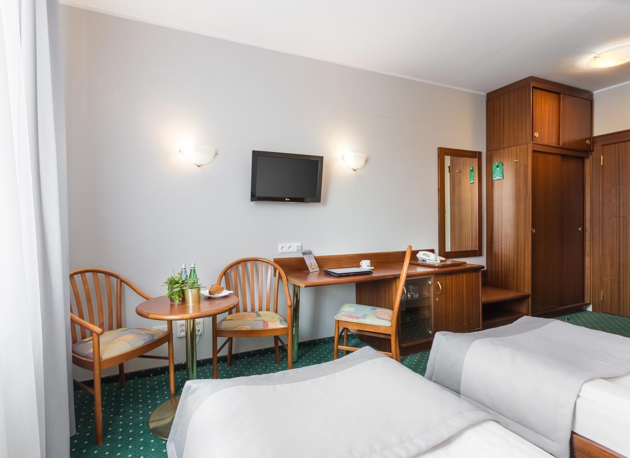 Hotel T&T Poznań Extérieur photo