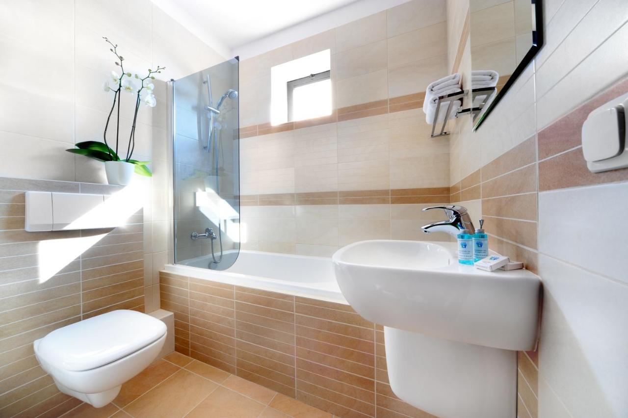 Hotel T&T Poznań Extérieur photo